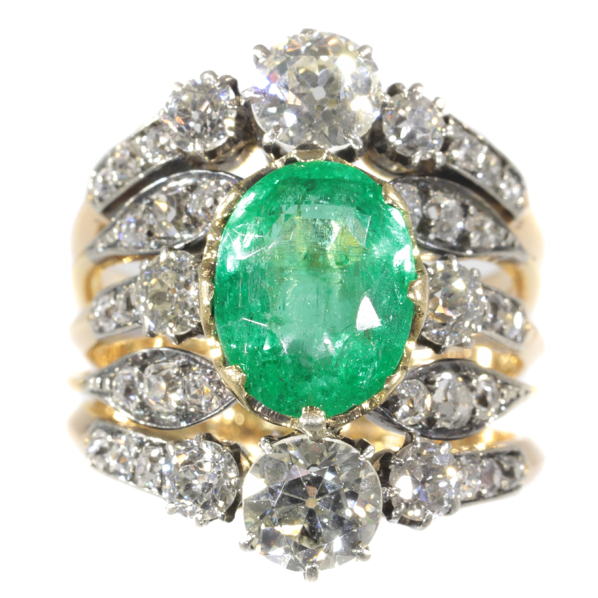 Victorian antique ring with diamonds and emerald (image 3 of 20)